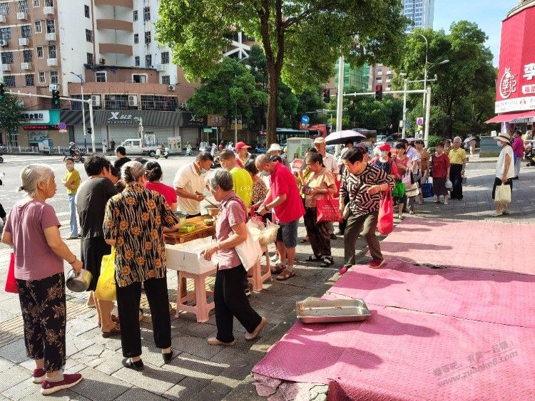 今天去学雷锋，真开心。 - 美泡泡